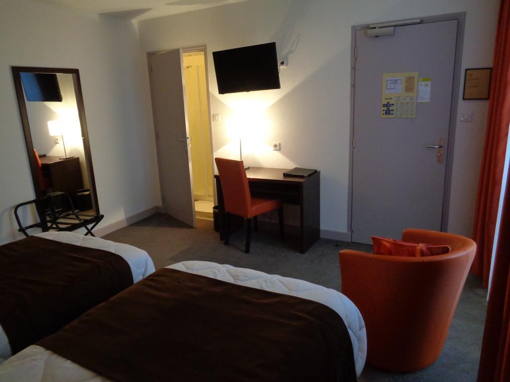 Hotel De Montaulbain Verdun-sur-Meuse Esterno foto