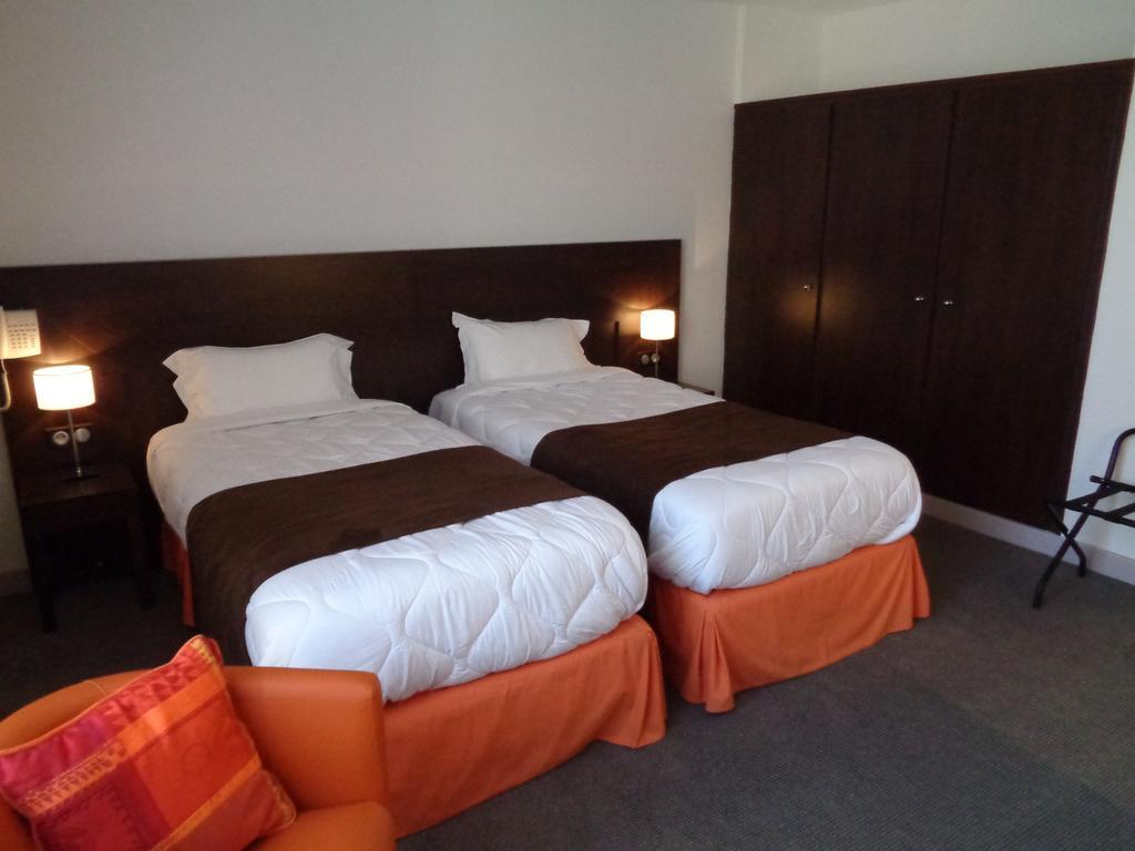 Hotel De Montaulbain Verdun-sur-Meuse Esterno foto