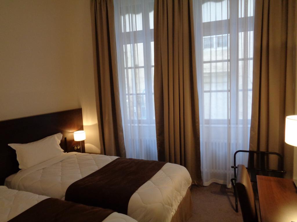 Hotel De Montaulbain Verdun-sur-Meuse Esterno foto