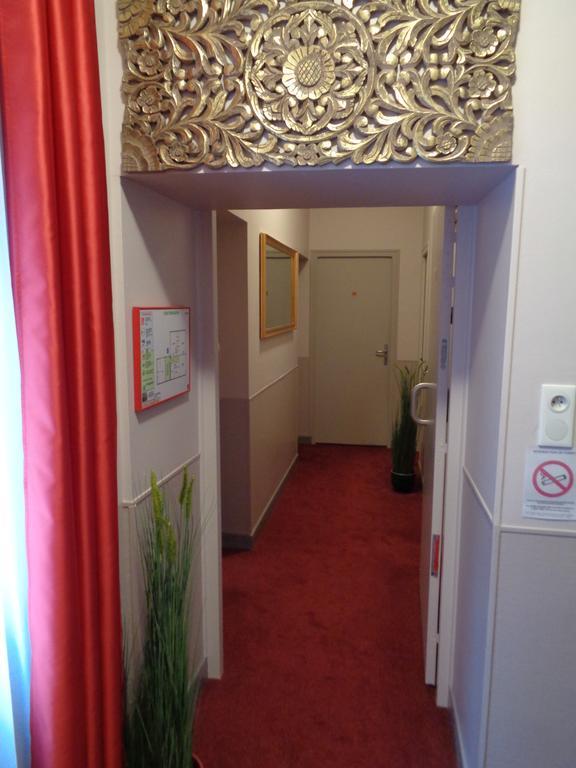 Hotel De Montaulbain Verdun-sur-Meuse Esterno foto