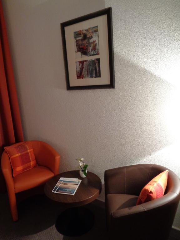 Hotel De Montaulbain Verdun-sur-Meuse Esterno foto