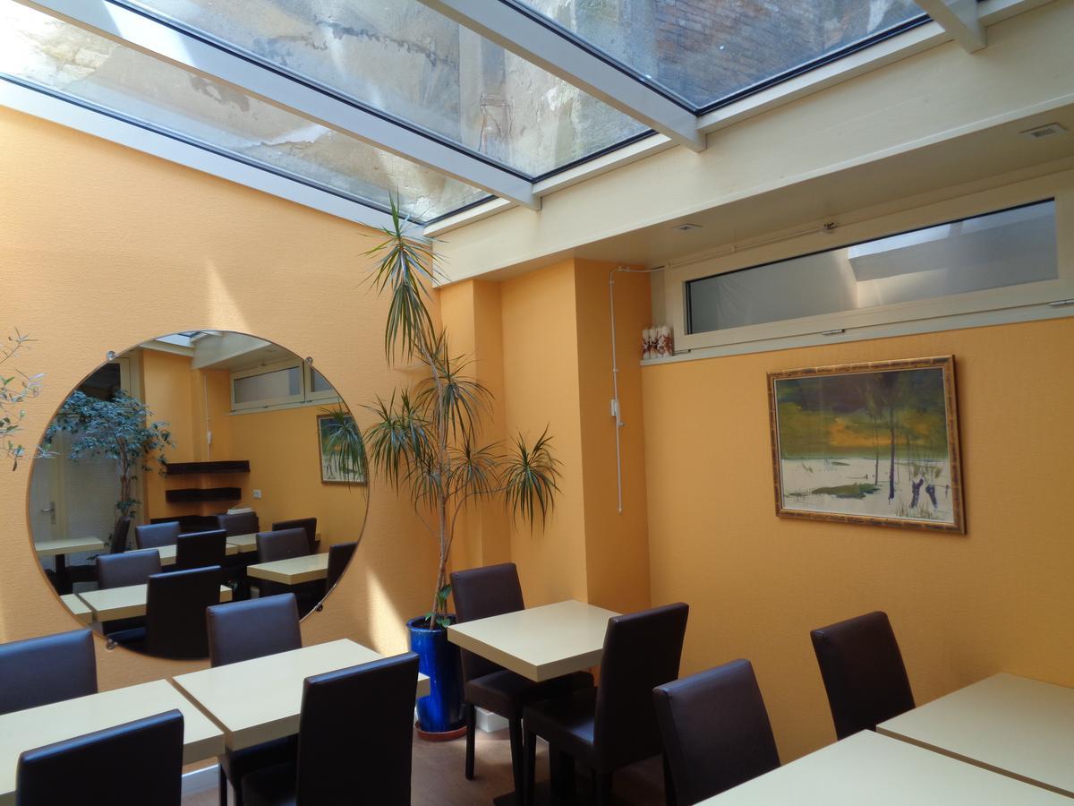 Hotel De Montaulbain Verdun-sur-Meuse Esterno foto