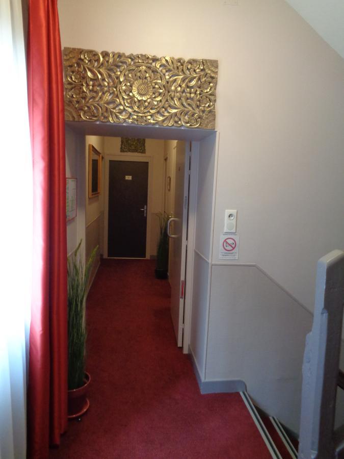 Hotel De Montaulbain Verdun-sur-Meuse Esterno foto
